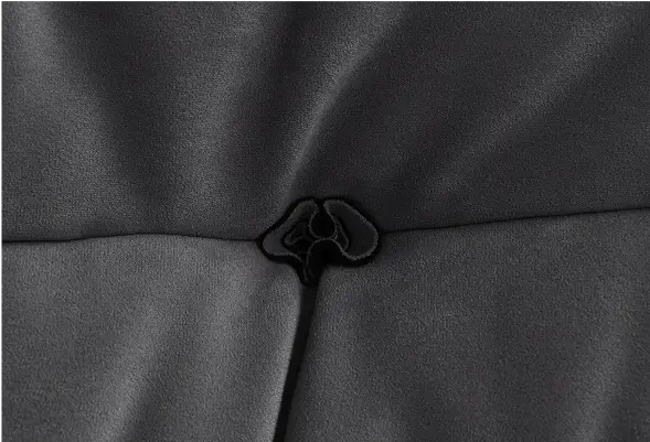 Rose Button-Tufted Design