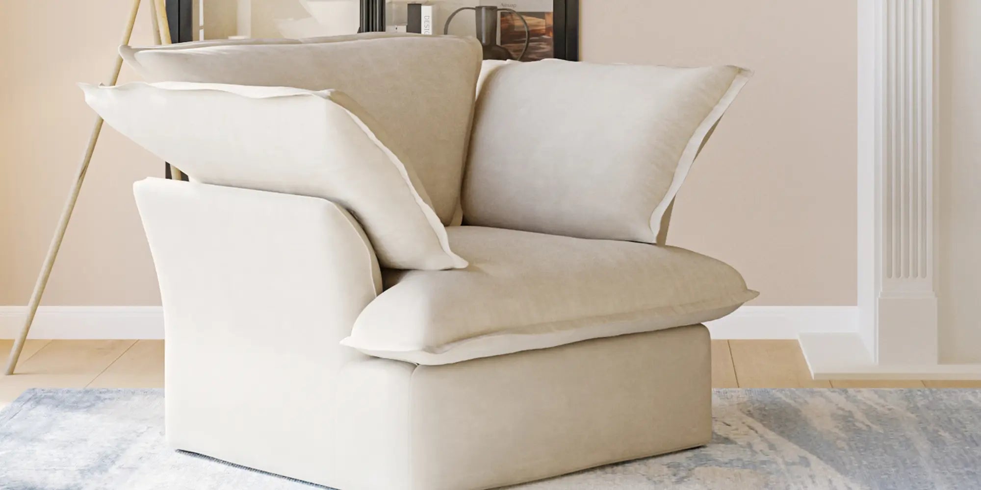 SINGLE SEATS AND ACCENT CHAIRS